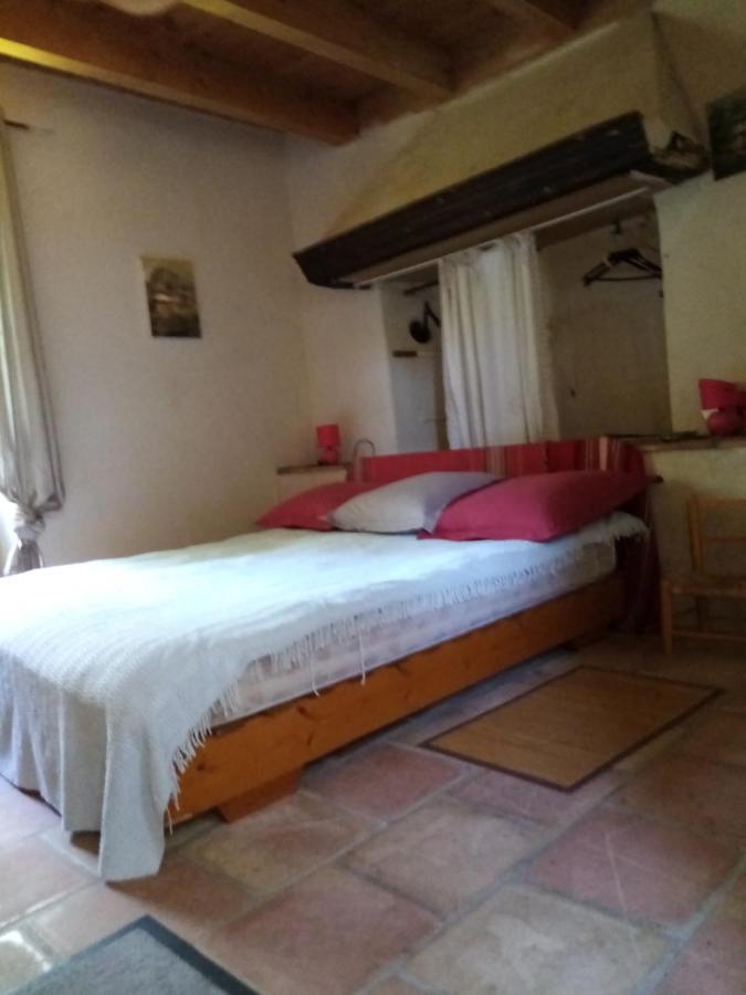 Mas Des Nabieres Bed & Breakfast Saint-Martial  Eksteriør bilde